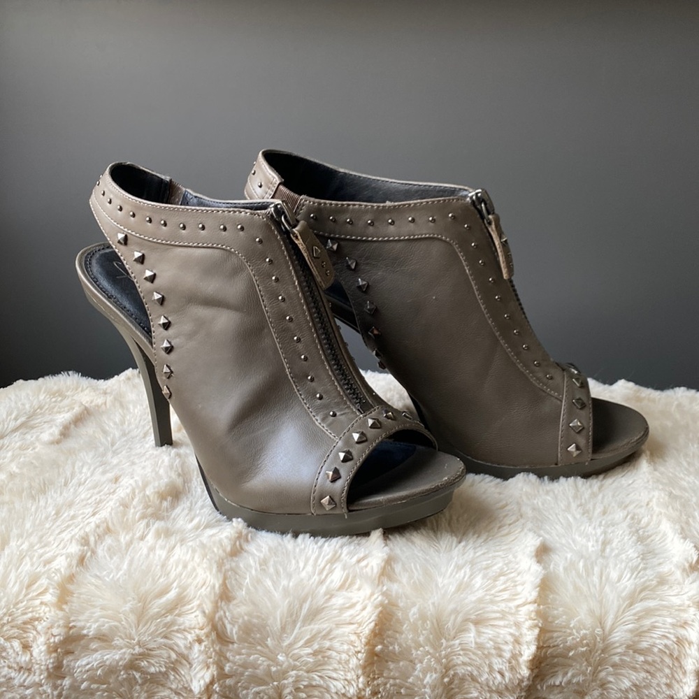 B. MAKOWSKY Studded Heels